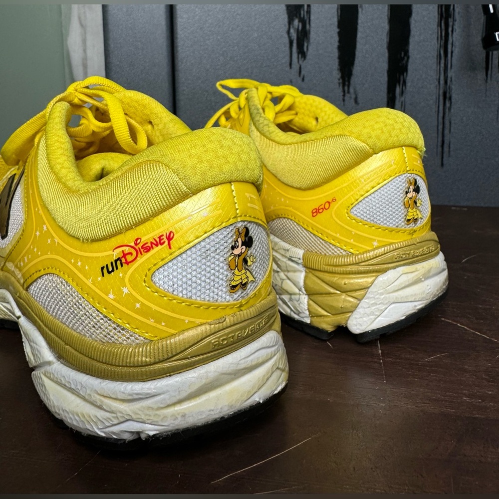 New Balance 860v6 Run Disney 2016 Minnie Mouse Yellow Shoes - Picture 13 of 13